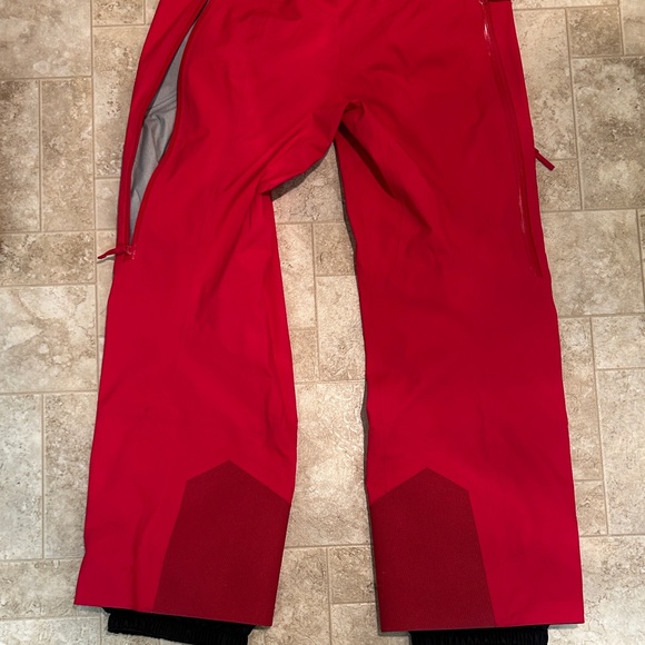 Arc'teryx Crimson Gore-Tex Snow Pants - Picture 7 of 12